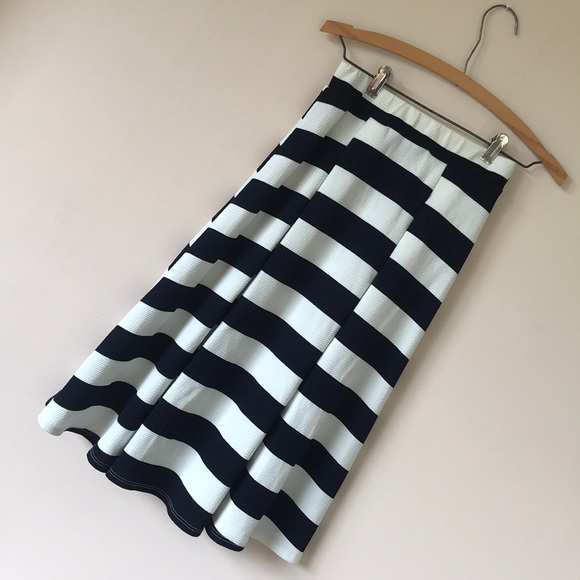 Deep Navy and white striped skater skirt - Picture 1 of 5